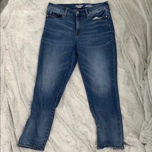 Women’s High Rise Levi’s (size 8)
